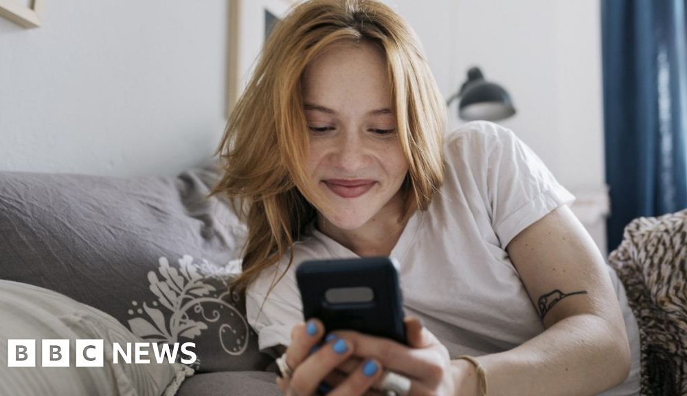 Love factually: Dating start-ups promise to cut the cheats