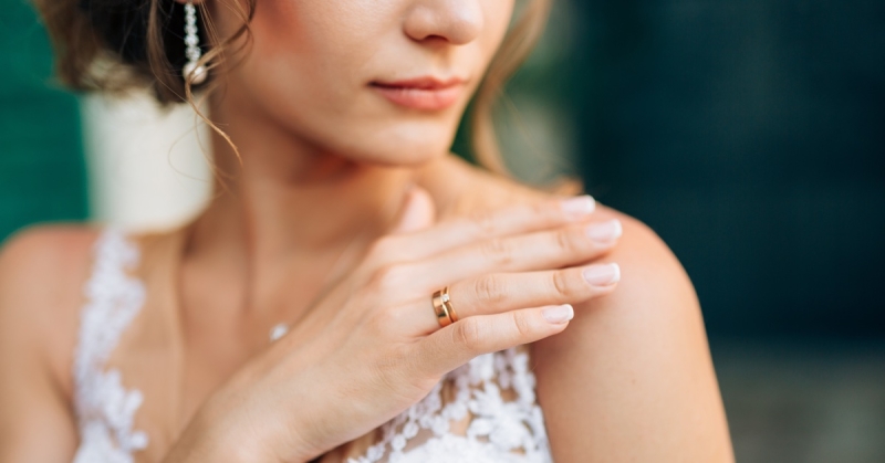 Engagement wedding rings rules