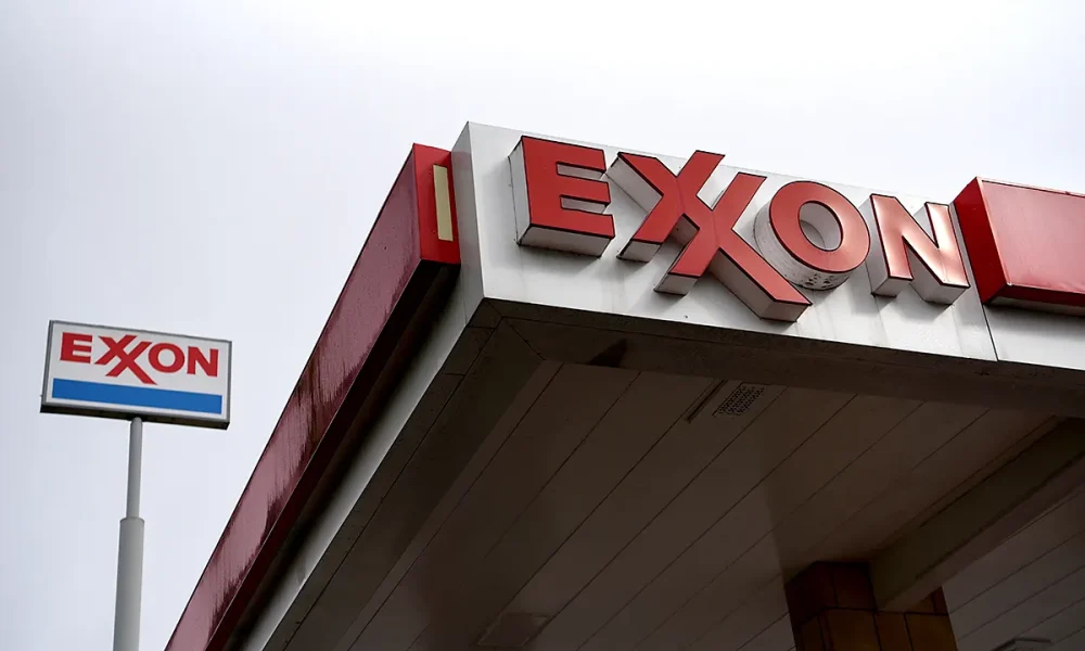 Oil prices could hit $160 as ExxonMobil shareholders approve move to Texas