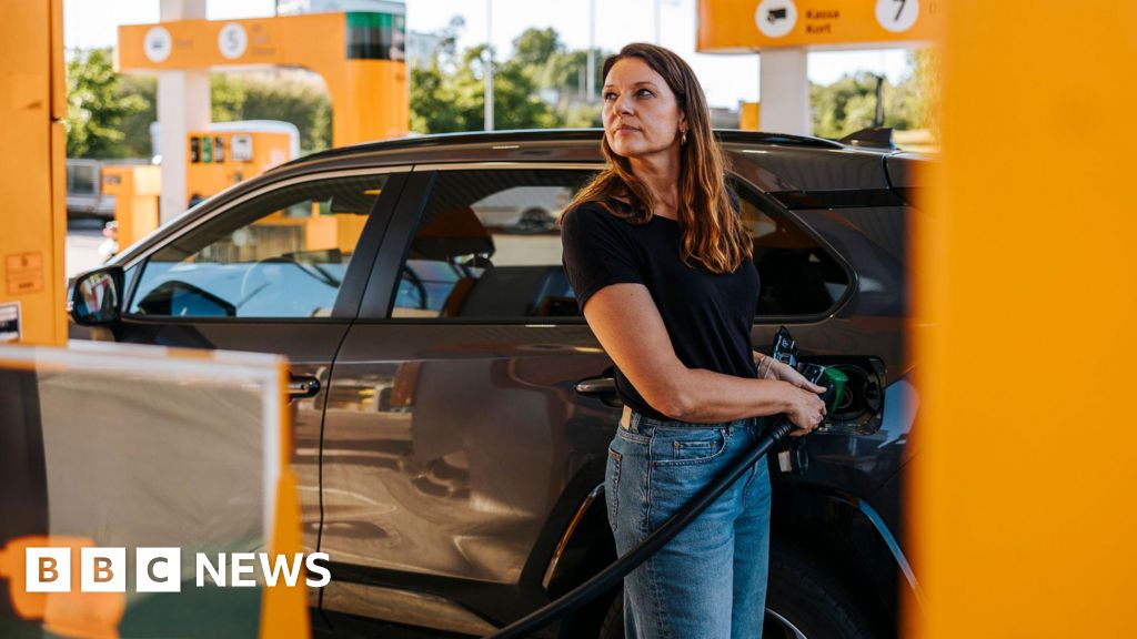 Petrol hits highest price since start of Iran war