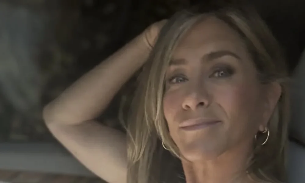 Jennifer Aniston Says Her Signature California Glow 'Didn't Just Fall Off a Truck' — Here’s How She Masters It