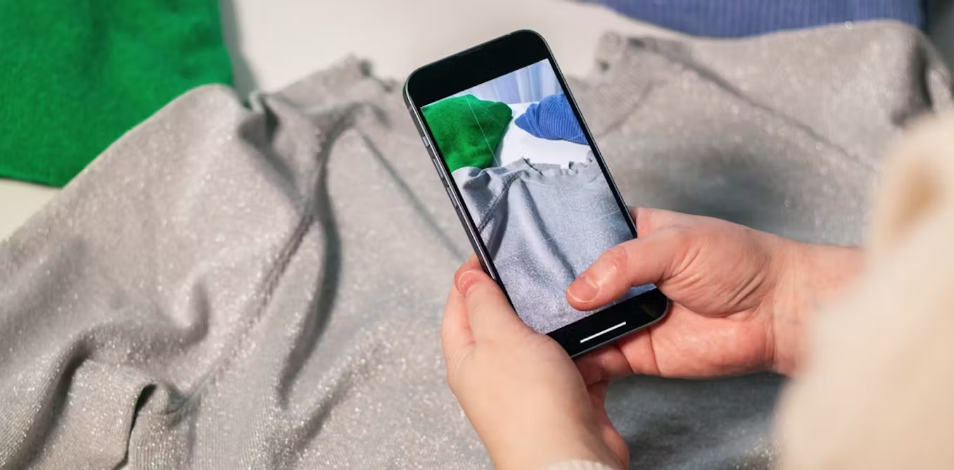 Thinking about selling clothes on Vinted? The steps you can take to make this a greener option