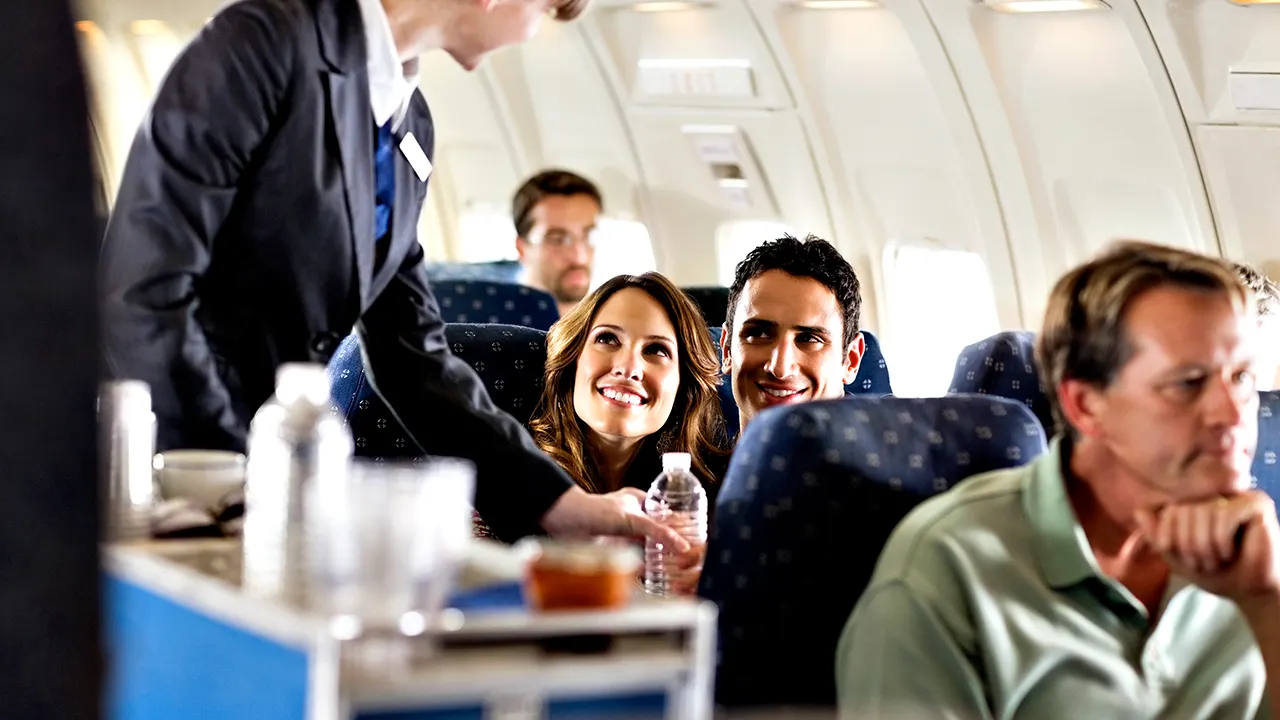 Delta to drop food and drinks on flights under 350 miles