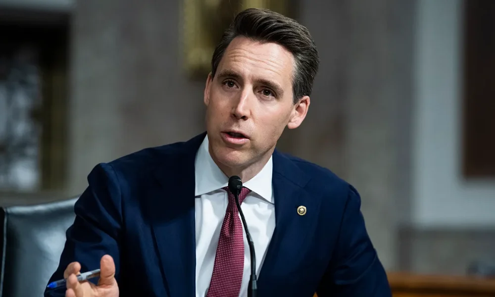 Hawley introduces bill to suspend gas tax amid Iran price hike