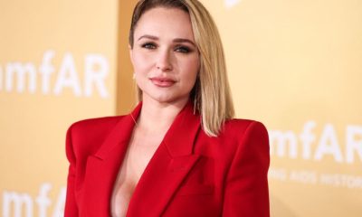 Hayden Panettiere posing on the red carpet.