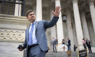 Centrist Democrats beef up affordability message