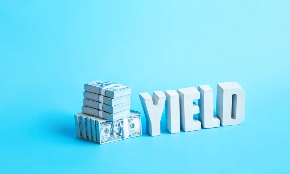 Get Paid To Wait: Best 5%+ High-Yield Stocks For Volatile Markets