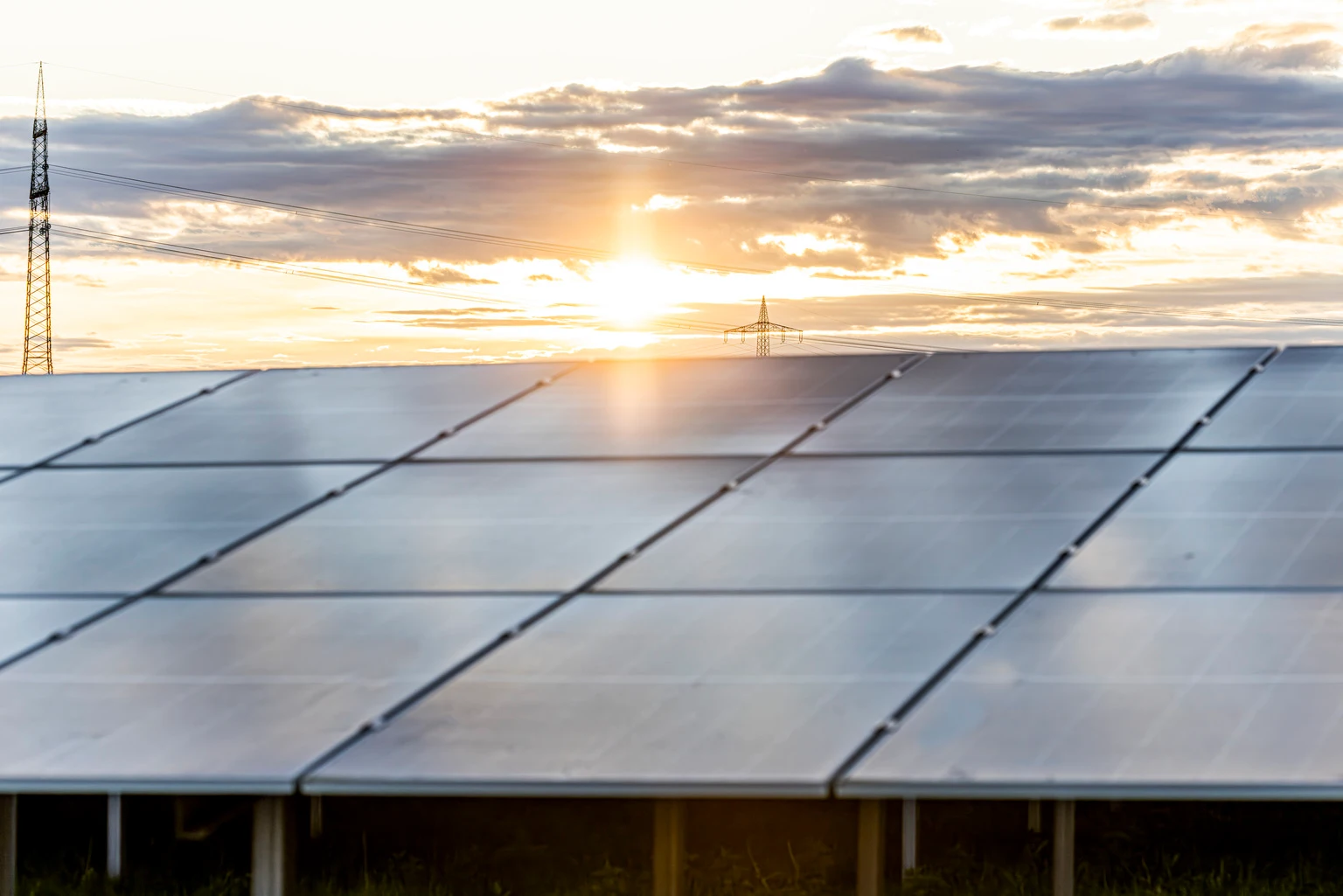 Sunrun: The Market Is Mispricing America's Largest Distributed Power Plant