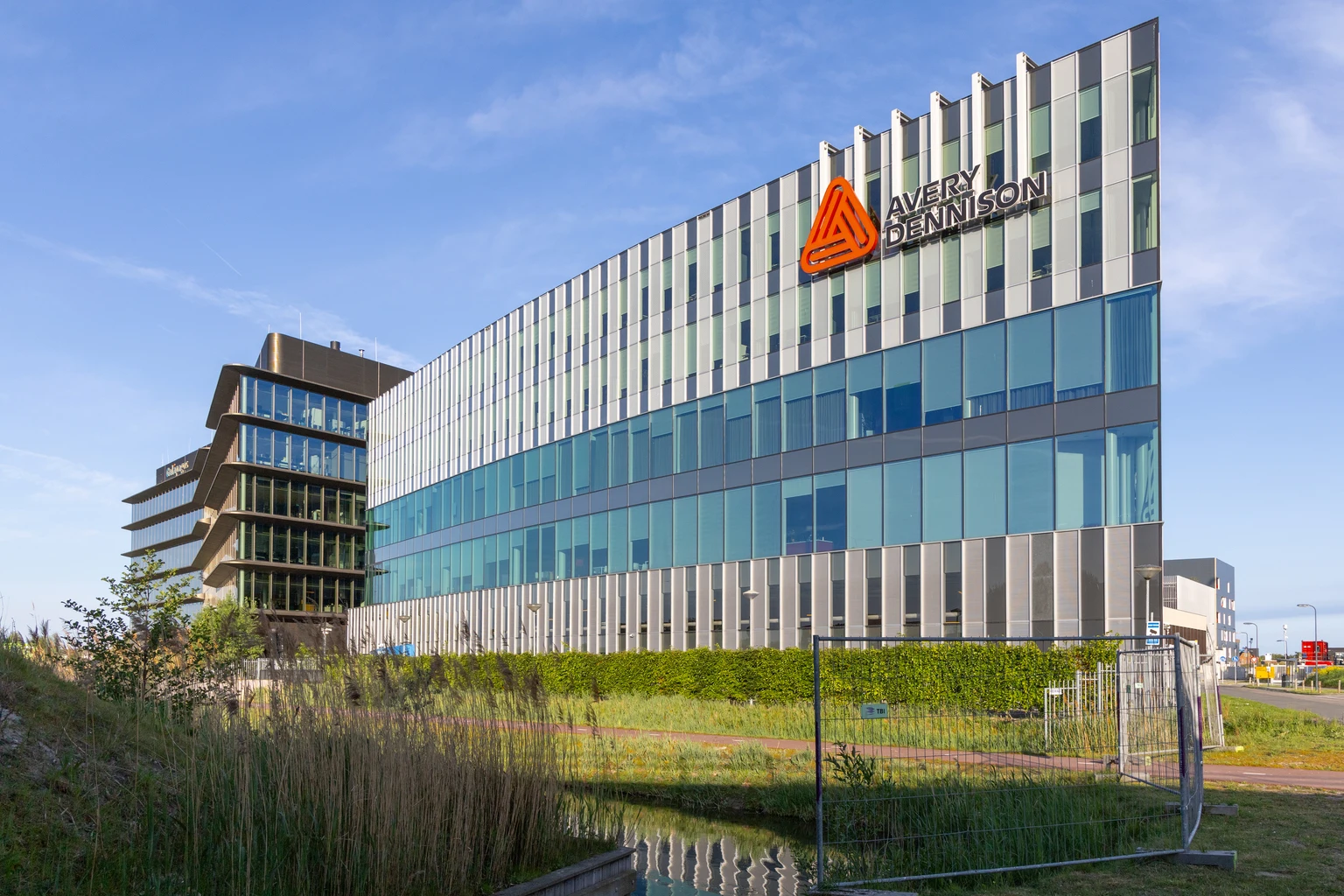 Avery Dennison: Hold For Now, Due To Uneven Segment Results (NYSE:AVY)