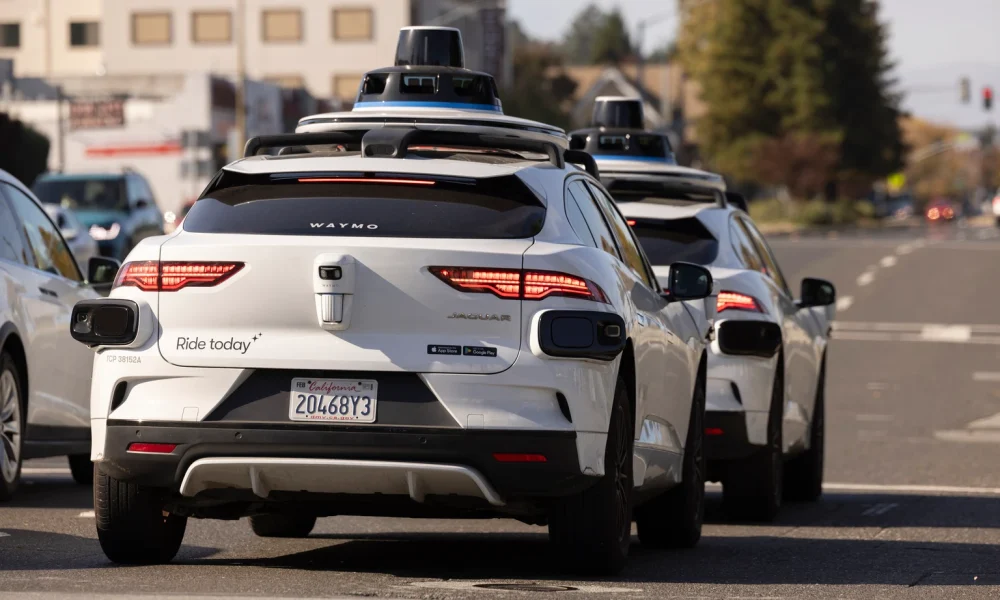 Alphabet's Earnings Reaffirm Our Thesis Despite Scale