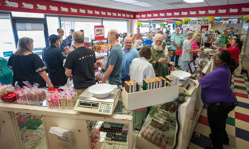 Longtime Texas candy company to close all locations as costs soar