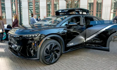Hertz, Uber partner to build robotaxi fleets in major mobility push