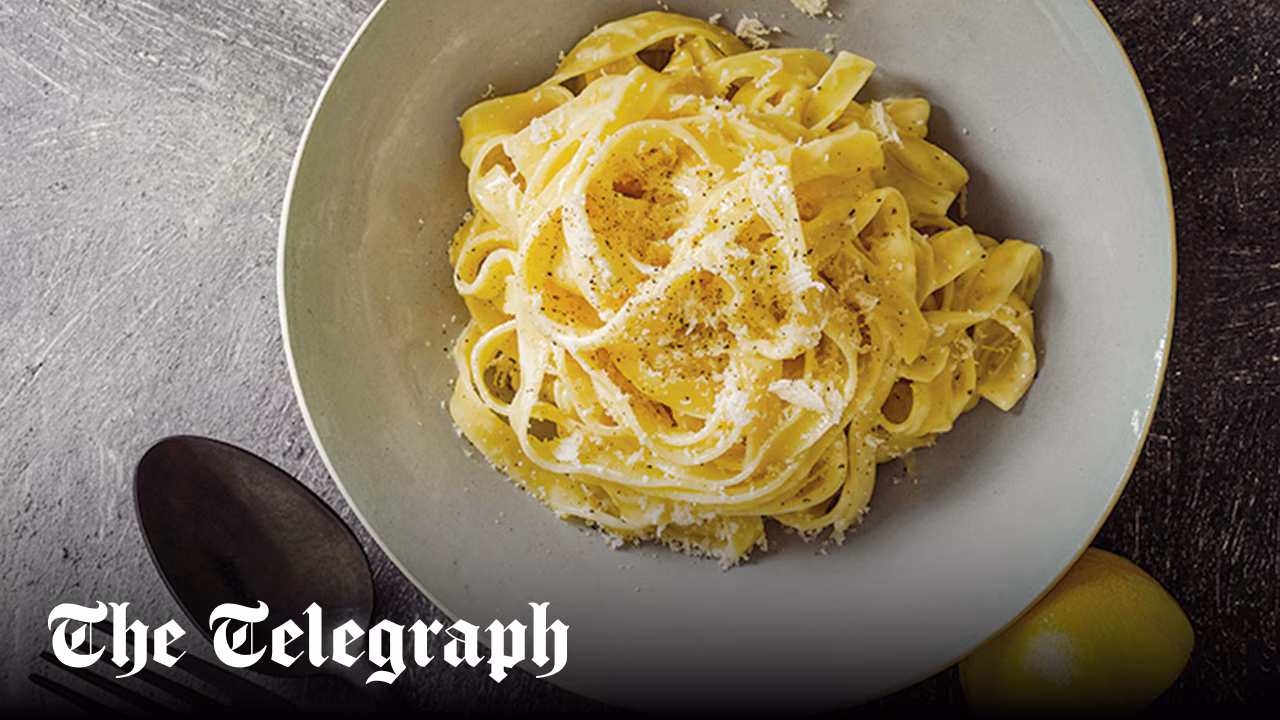 Speedy creamy fettuccine with lemon