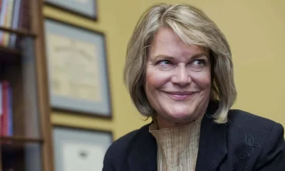 Portrait of Senator Cynthia Lummis smiling in her office.