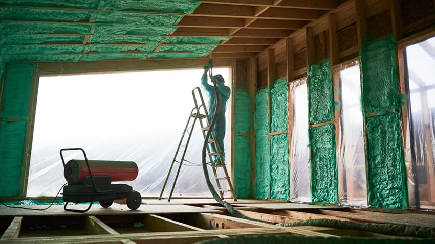 How Spray Foam Insulation USA Helps Lower Energy Bills Year-Round