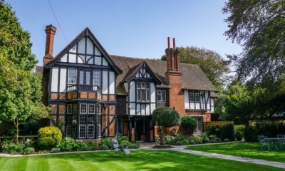 Wealthier homeowners hit as banks raise mortgage rates amid inflation fears