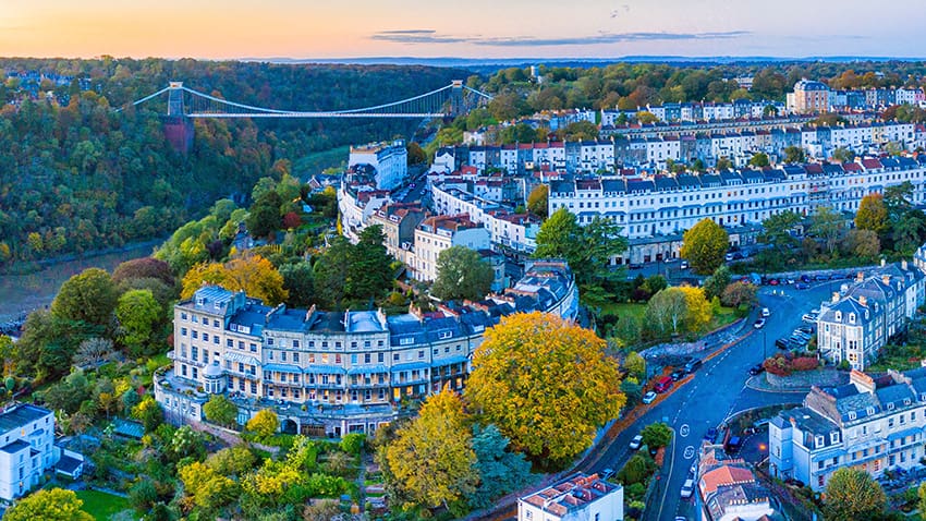 Bristol & Edinburgh Lead UK Innovation Jobs Growth