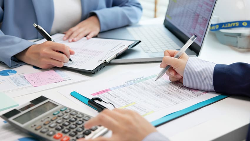 Tired of Double Taxation? What Americans in the UK Can Do