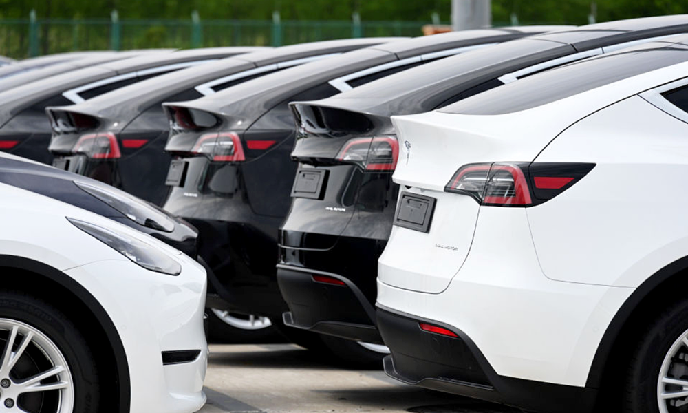Tesla recalls over 218,000 vehicles over delayed rearview camera images
