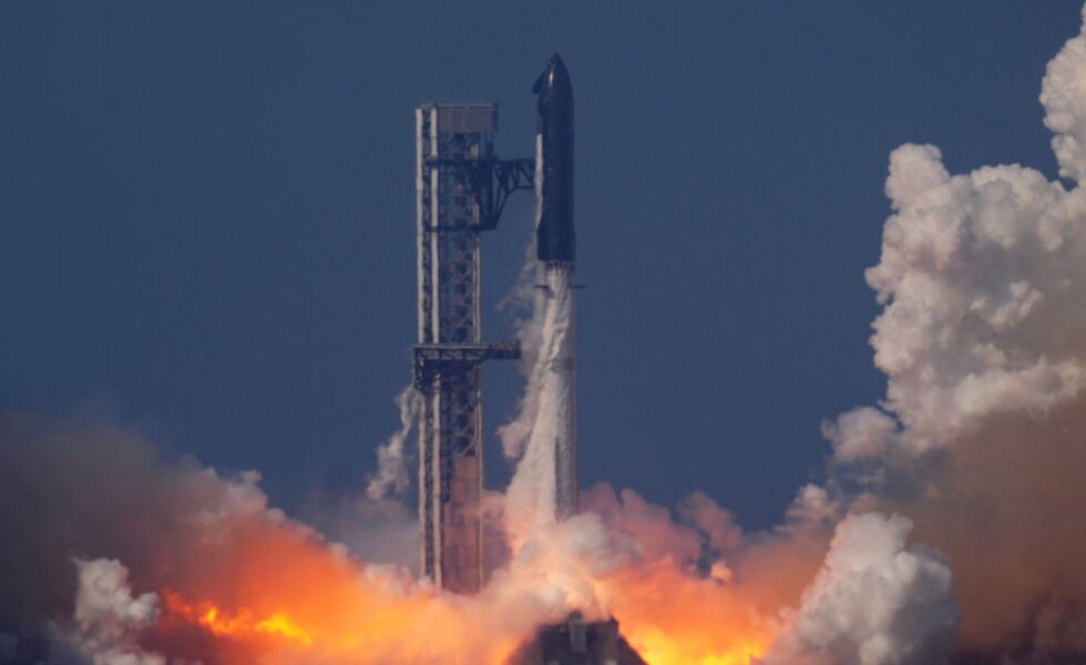 SpaceX launches biggest Starship yet on a test flight