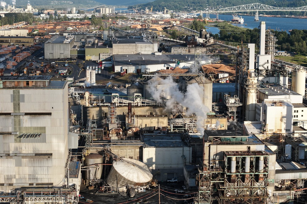 9 still missing after deadly Washington paper mill tank rupture