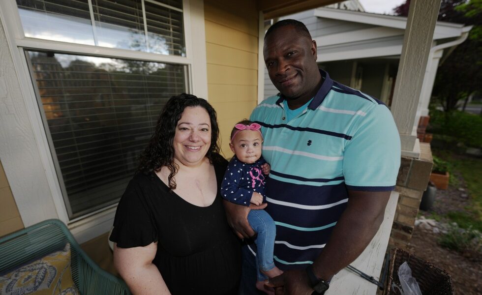 Parents push for NICU leave after wins in Colorado and Illinois