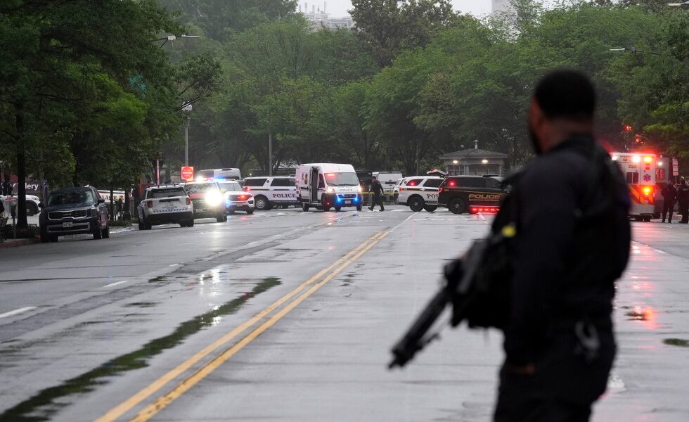 Secret Service shoots person near White House