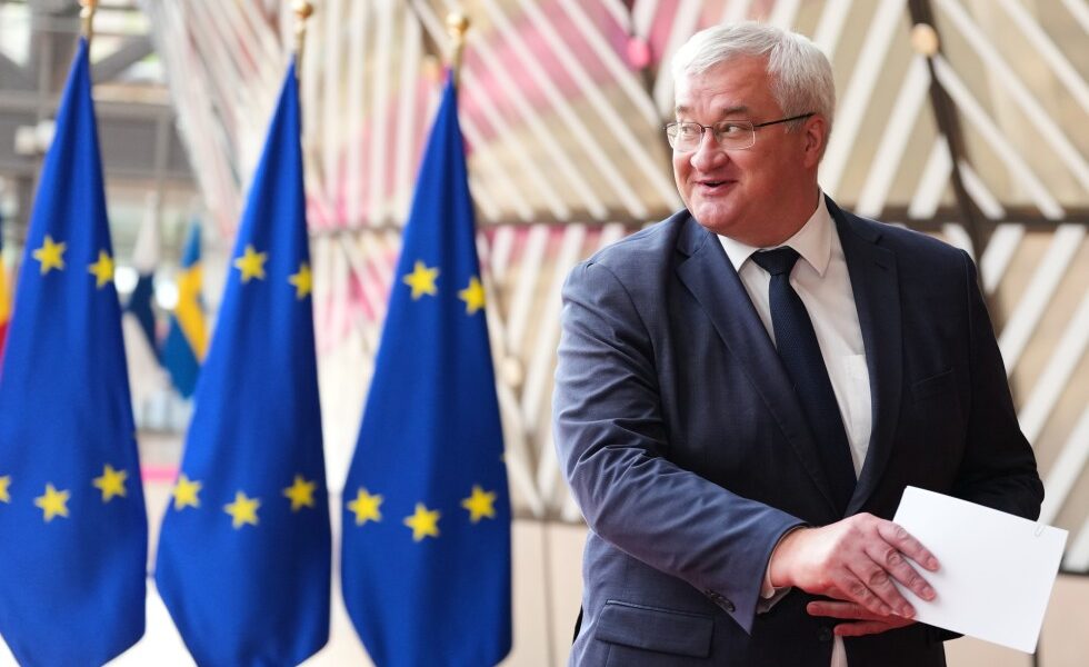 Russia and Ukraine swap accusations of ceasefire violations