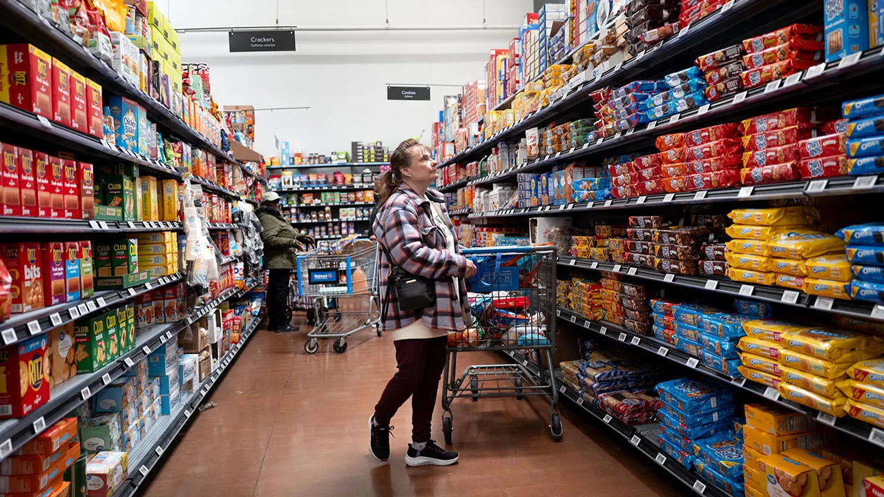 Walmart warns higher fuel prices will squeeze shoppers as tax refunds end