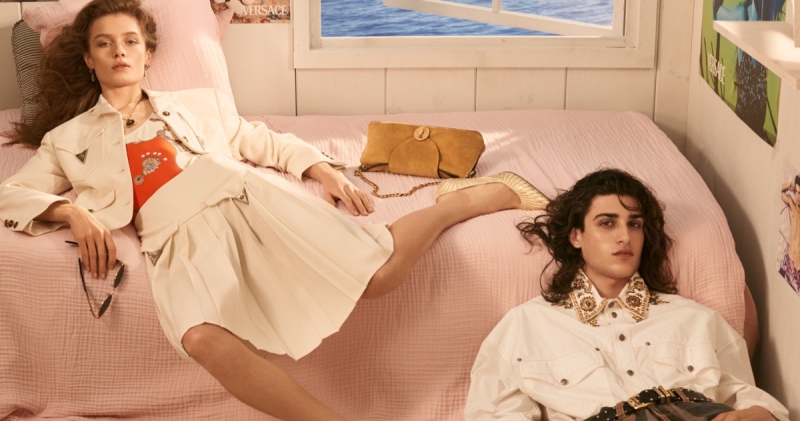 Versace la vacanza 2026 campaign