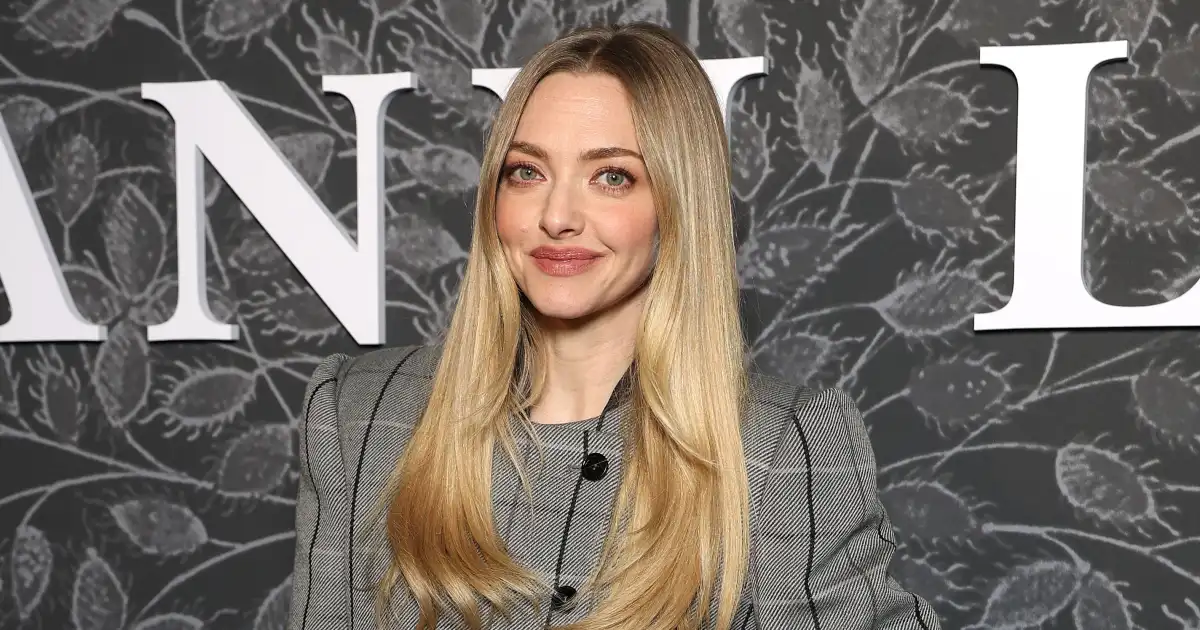 Amanda Seyfried's Slimming Capri Pants Style Is $7 on Amazon