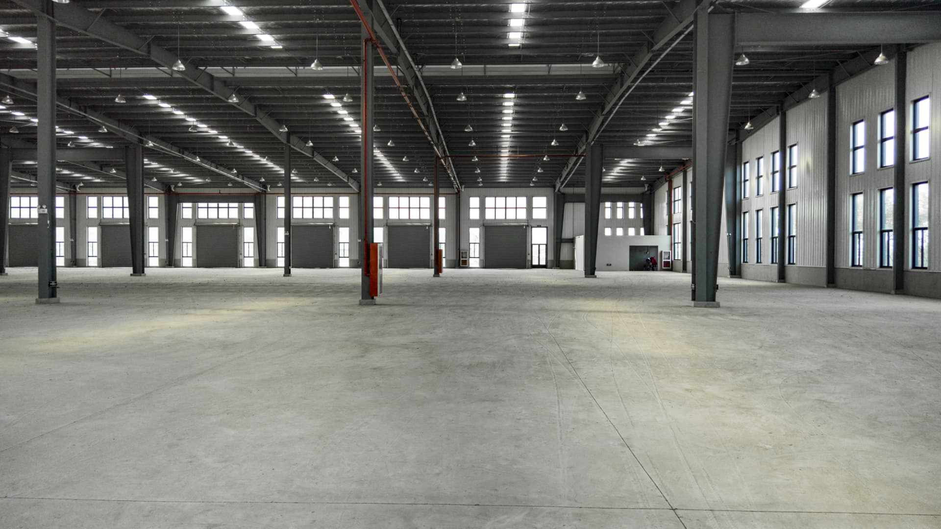 JLL investment arm betting big on industrial real estate