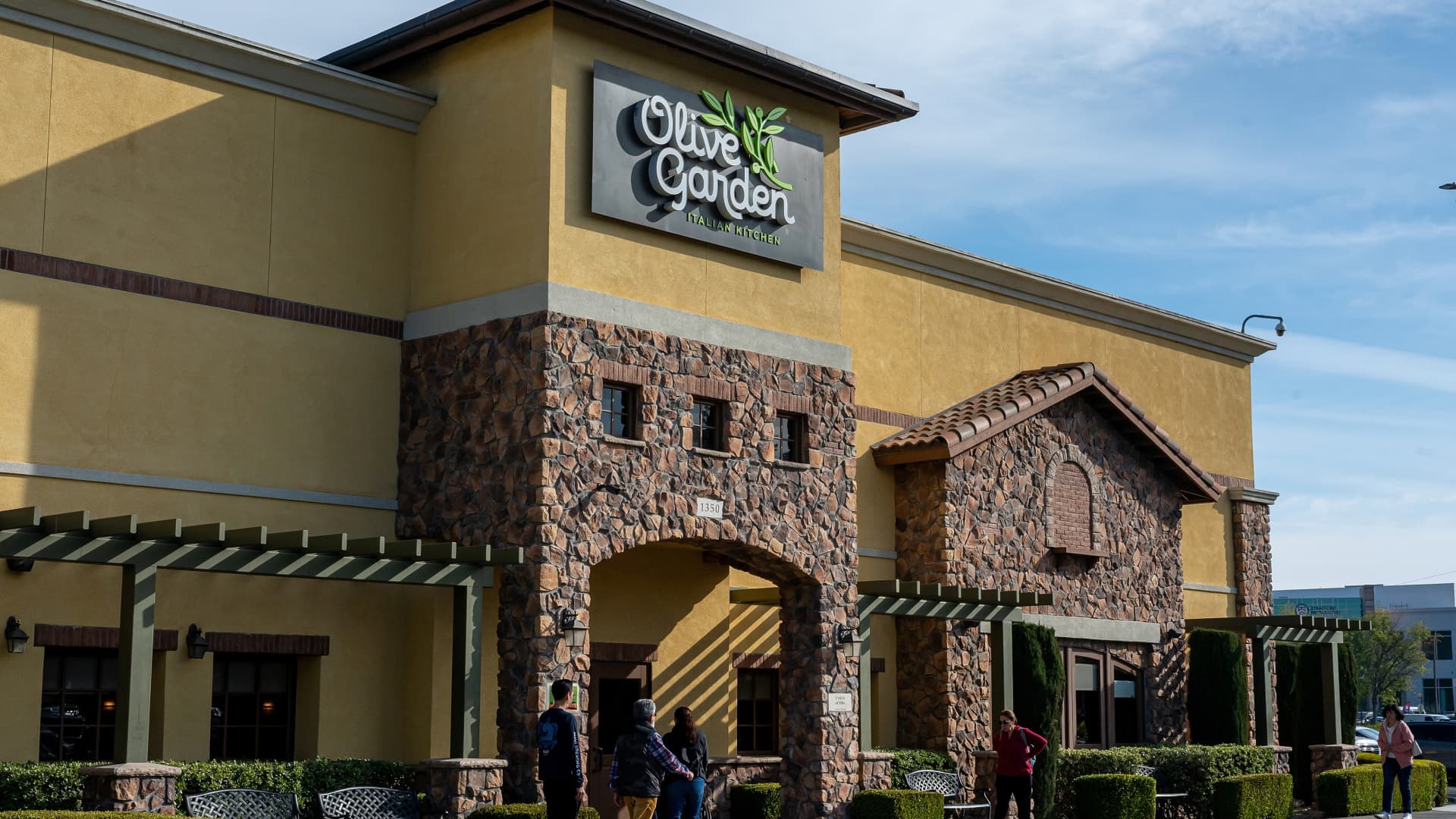 Darden Restaurants (DRI) Q4 2026 earnings