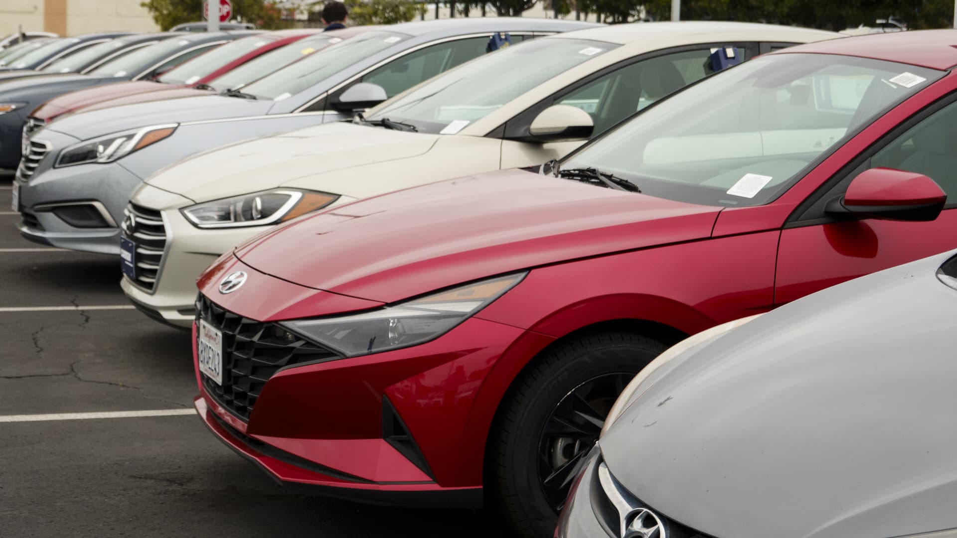 A 'perfect storm' points to a much smaller U.S. auto market by 2040