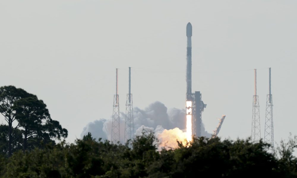 Kalshi traders say SpaceX won't get to Mars this decade