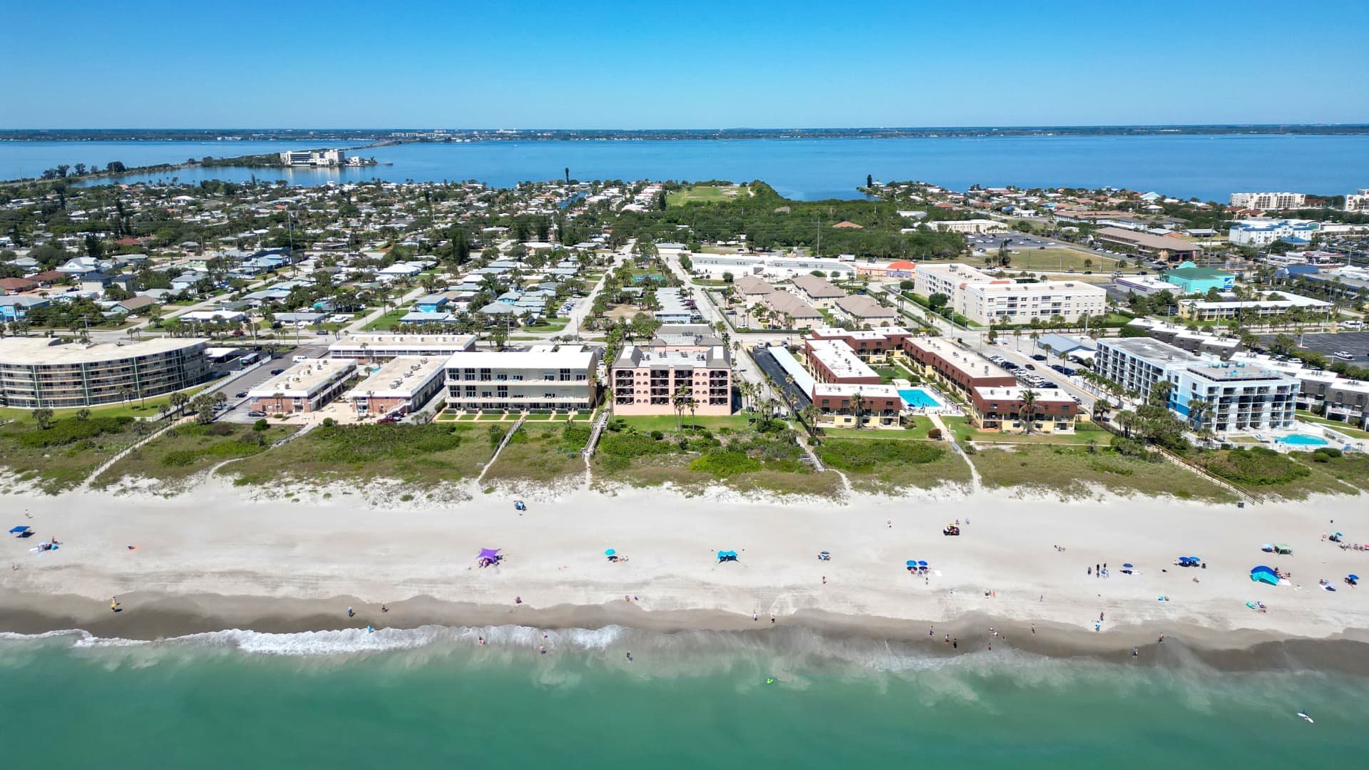 Space race spurs luxury hotel land grab on Florida coast