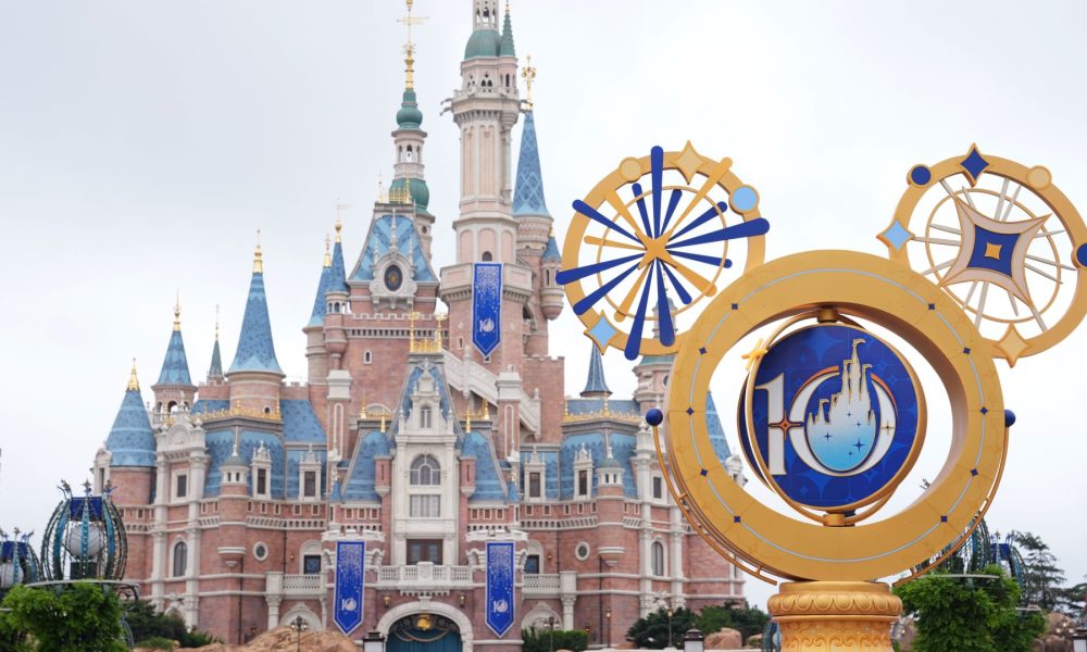 Bob Iger on Shanghai Disneyland as it defies the Chinese pullback