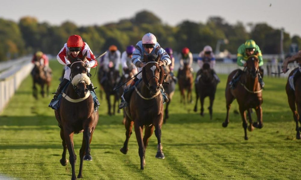 York Racecourse Stableside hotel expansion approved