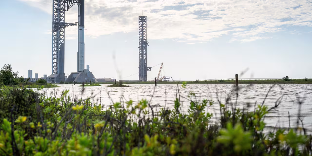 SpaceX Target Valuation Lowered Again. Why That’s a Red Flag for the Stock Market.