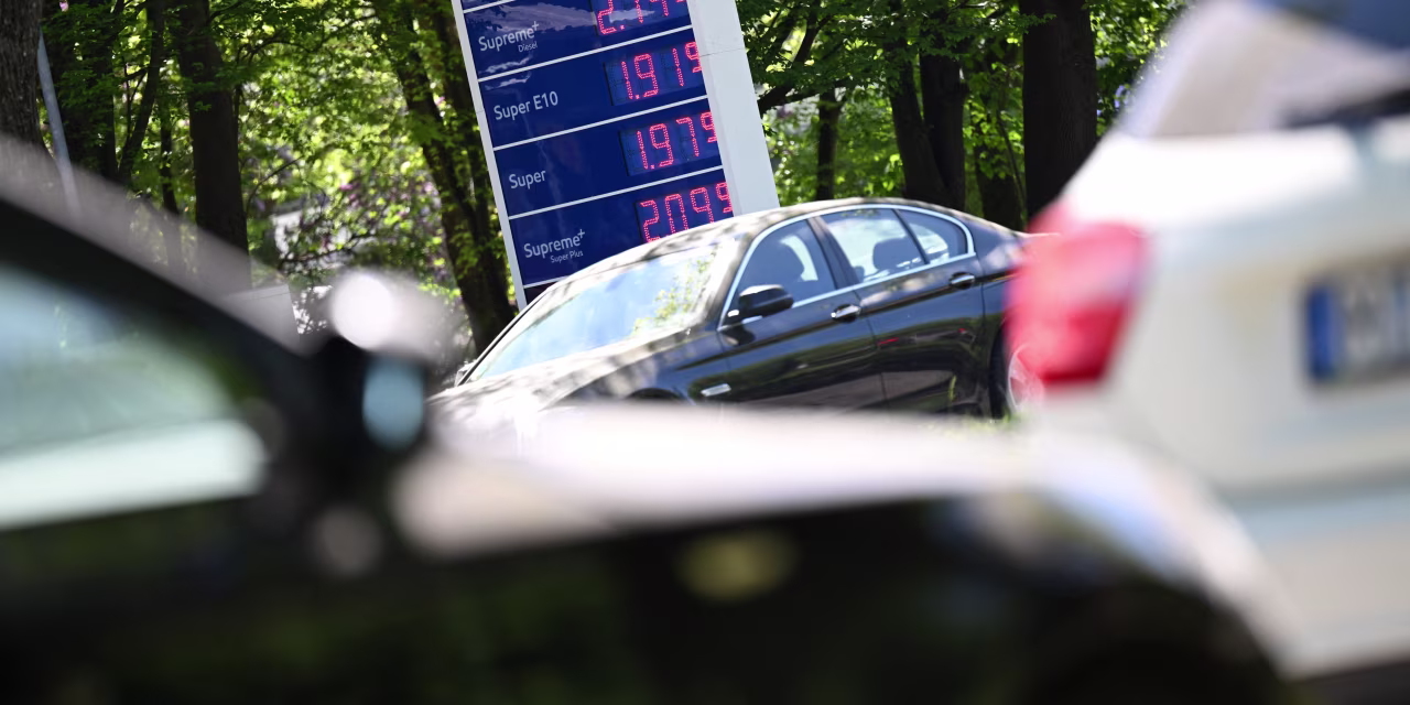 Eurozone Inflation Rises to 3.2%, ECB Interest Rate Hike Looms