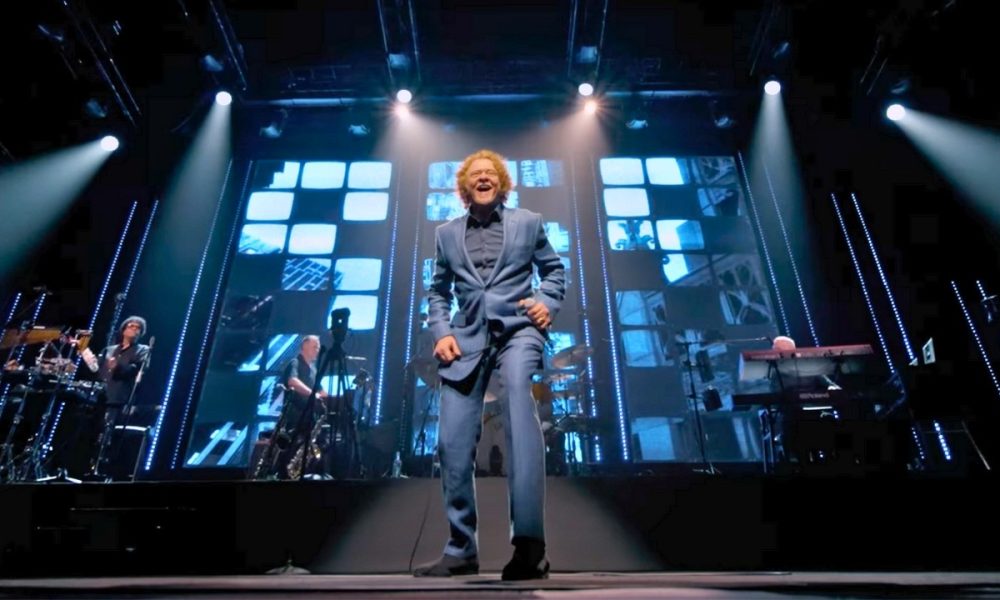 Simply Red - Money's Too Tight (To Mention) [40 Years of Simply Red - Live from Santiago]