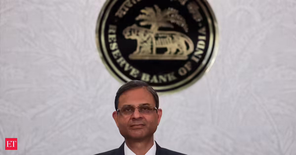 Central bank turns piper to draw in foreign capital; leaves repo rate at 5.25, keeps stance neutral