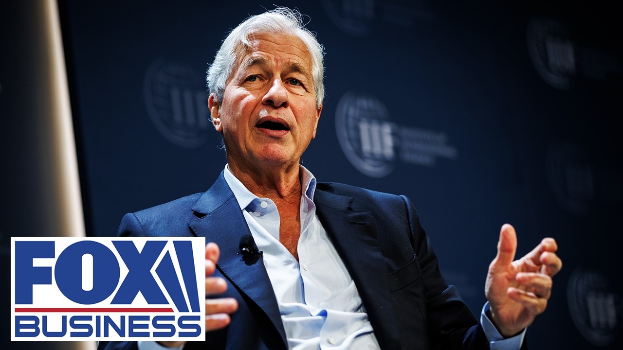 Big bank CEO makes STUNNING crypto warning