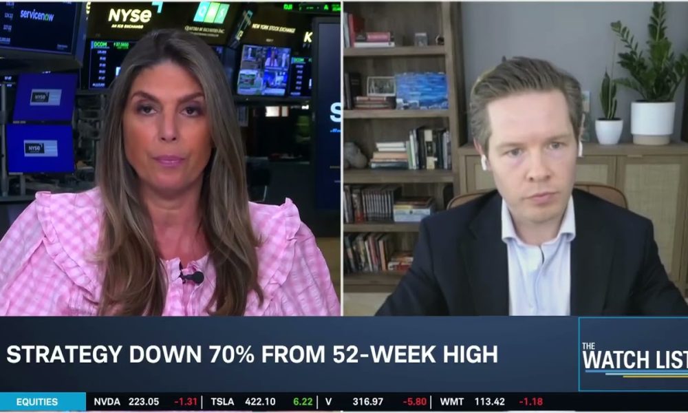 Crypto Market Spooked: MSTR Sells Bitcoin as Quantum Risks Emerge