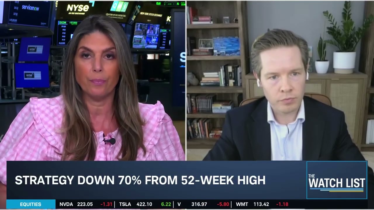 Crypto Market Spooked: MSTR Sells Bitcoin as Quantum Risks Emerge