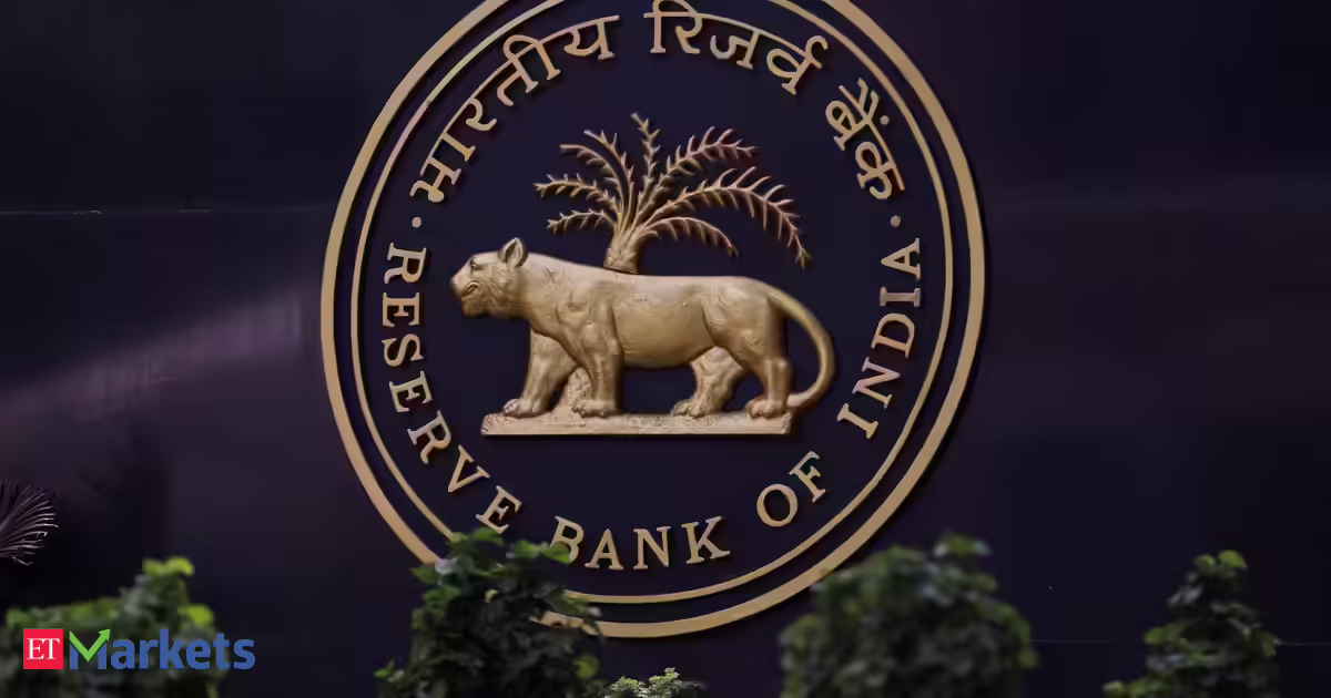 Short-end Indian debt gains as RBI dollar measures spur buying