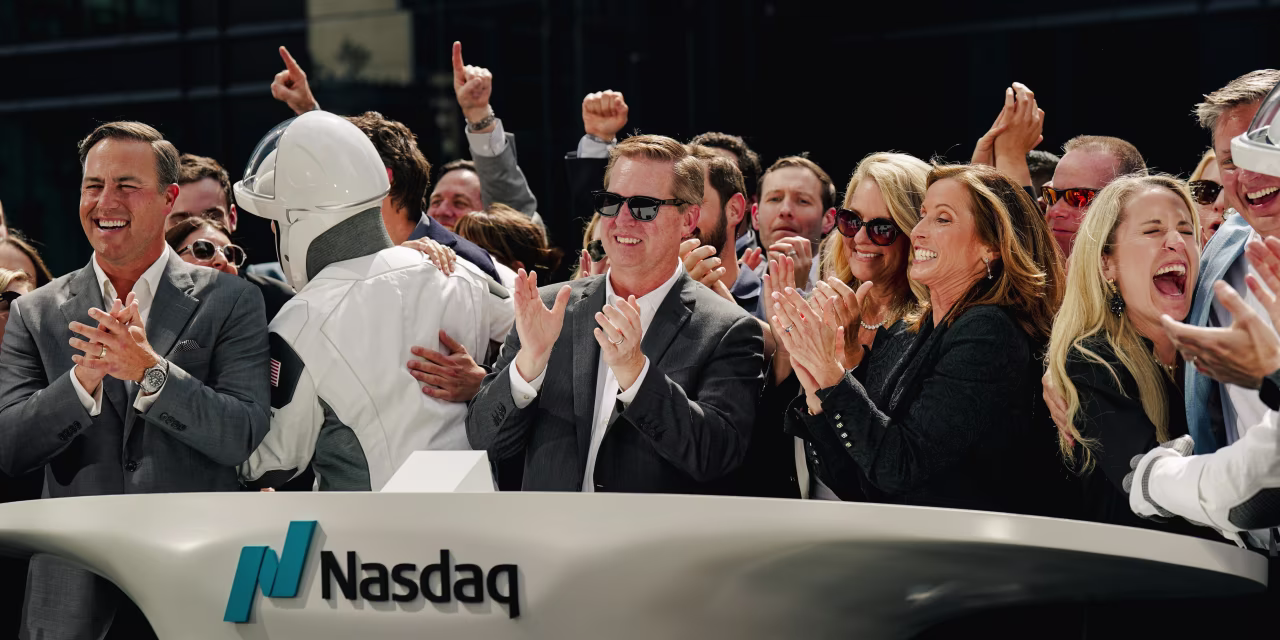 SpaceX, Now Worth $2.1 Trillion, Pulls Off Goldilocks Debut