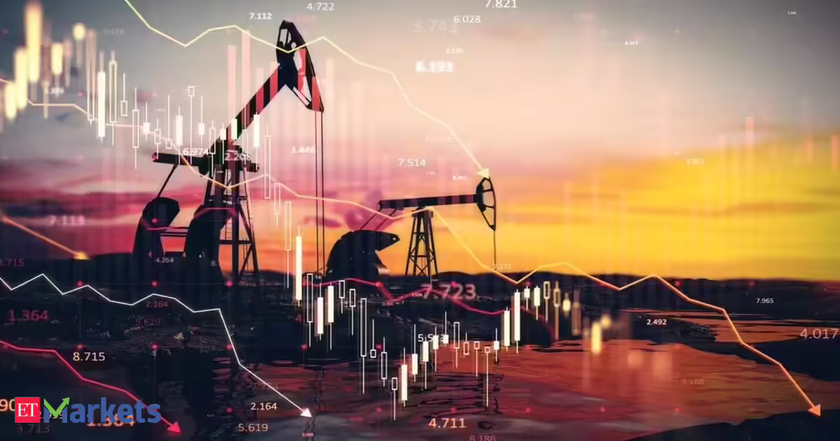 Oil falls as supply starts moving through Strait of Hormuz