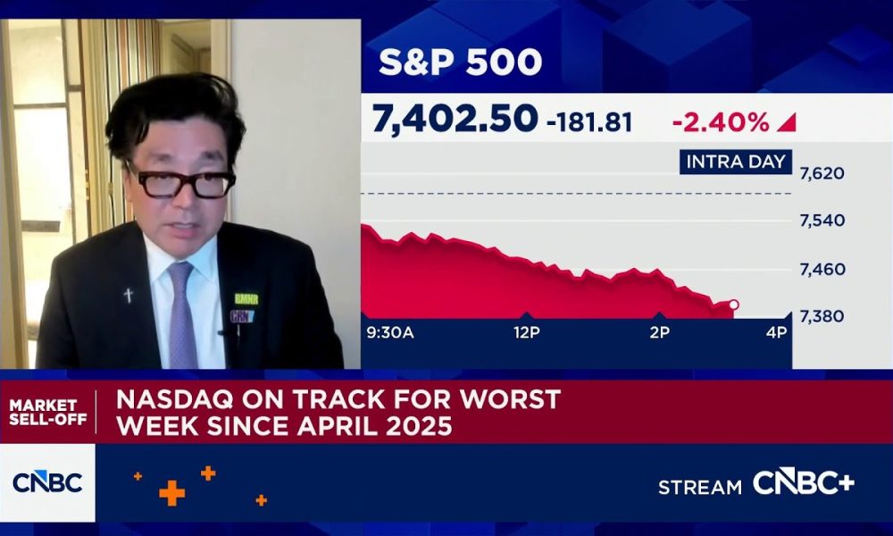 Fundstrat's Tom Lee talks 'sobering' happening in the market today