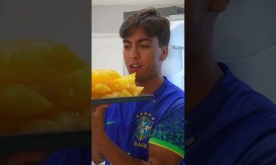 Completei o album sem dinheiro!